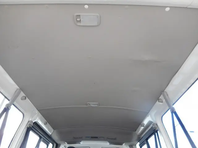 トヨタ ハイエースバン LDF-KDH206V(4WD)の写真18