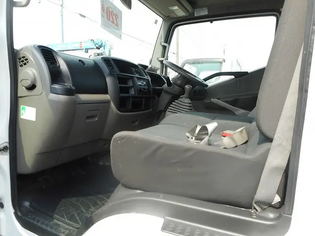 日産 アトラス TKG-SZ5F24(4WD)の写真15