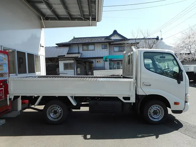 トヨタ ダイナ LDF-KDY281(4WD)の写真4