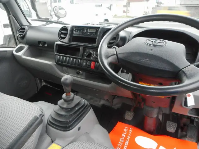 トヨタ ダイナ LDF-KDY281(4WD)の写真11