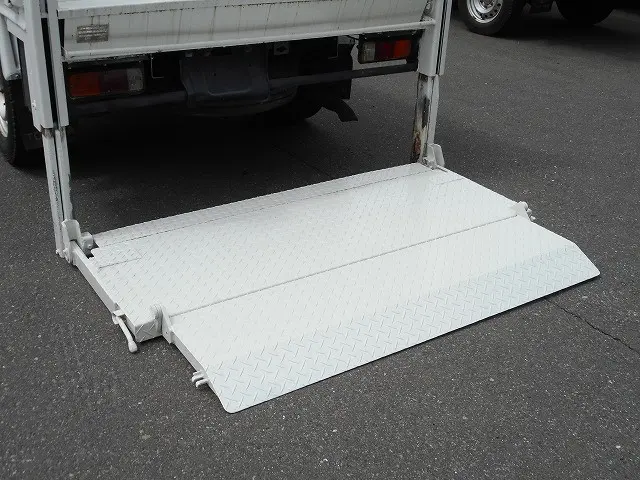 トヨタ ダイナ LDF-KDY281(4WD)の写真11