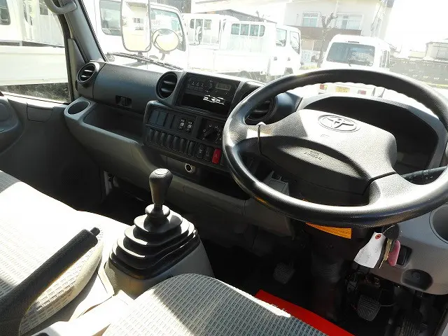 トヨタ ダイナ LDF-KDY281(4WD)の写真14