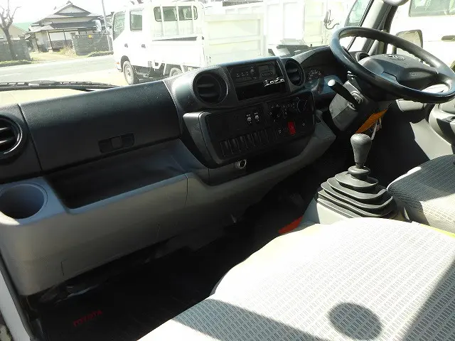 トヨタ ダイナ LDF-KDY281(4WD)の写真19