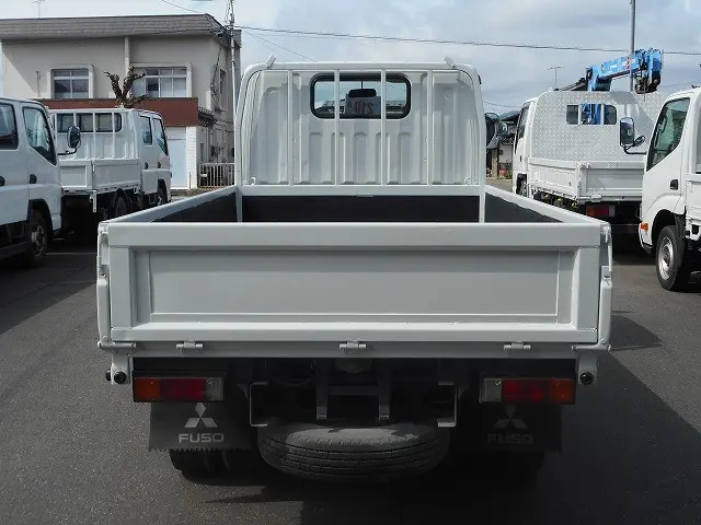 三菱 キャンター TPG-FDA00(4WD)の写真6