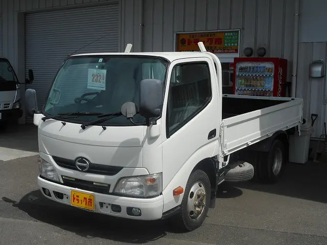 日野 デュトロ TKG-XZU675M(4WD)の写真1
