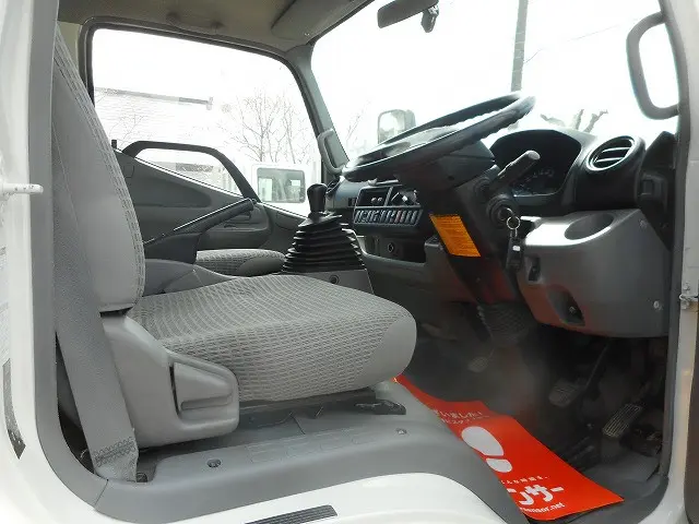 日野 デュトロ TKG-XZU675M(4WD)の写真12
