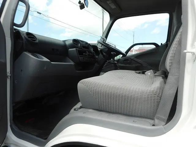 日野 デュトロ TKG-XZU675M(4WD)の写真15