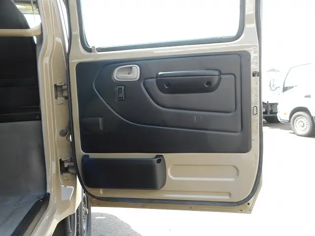 トヨタ ダイナ LDF-KDY281(4WD)の写真16