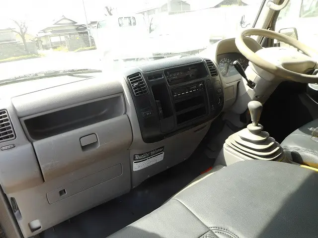 トヨタ ダイナ LDF-KDY281(4WD)の写真17