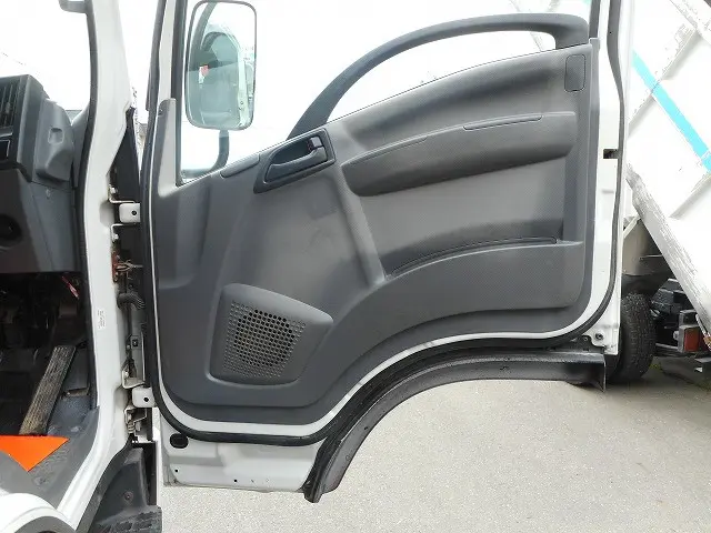 いすゞ エルフ SDG-NPS85AR(4WD)の写真25