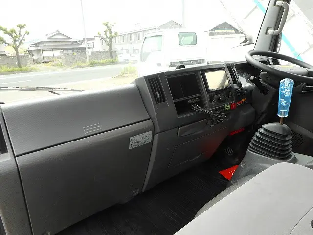 いすゞ エルフ SDG-NPS85AR(4WD)の写真26