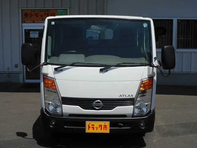 日産 アトラス SDG-SZ5F24(4WD)の写真2