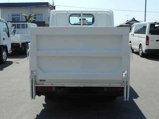 日産 アトラス SDG-SZ5F24(4WD)の写真6