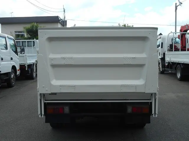 トヨタ ダイナ TKG-XZC675(4WD)の写真6