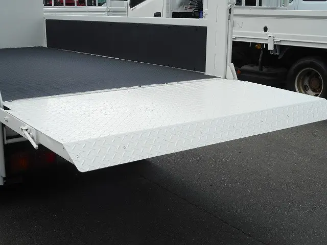 トヨタ ダイナ TKG-XZC675(4WD)の写真11