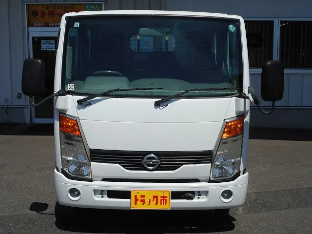 日産 アトラス SDG-SZ5F24(4WD)の写真2