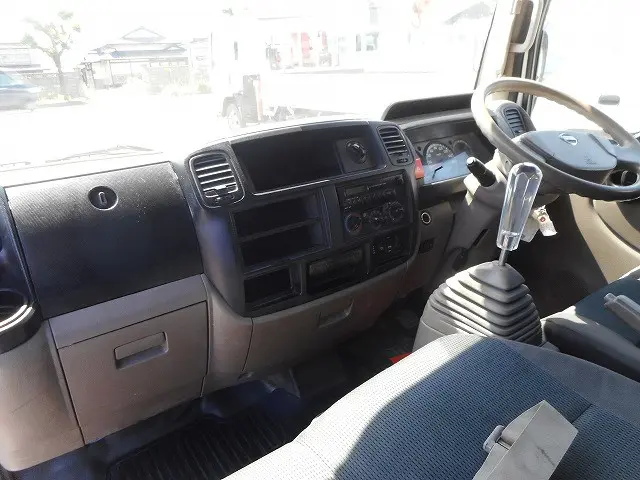 日産 アトラス SDG-SZ5F24(4WD)の写真17