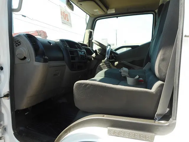 日産 アトラス SDG-SZ5F24(4WD)の写真18