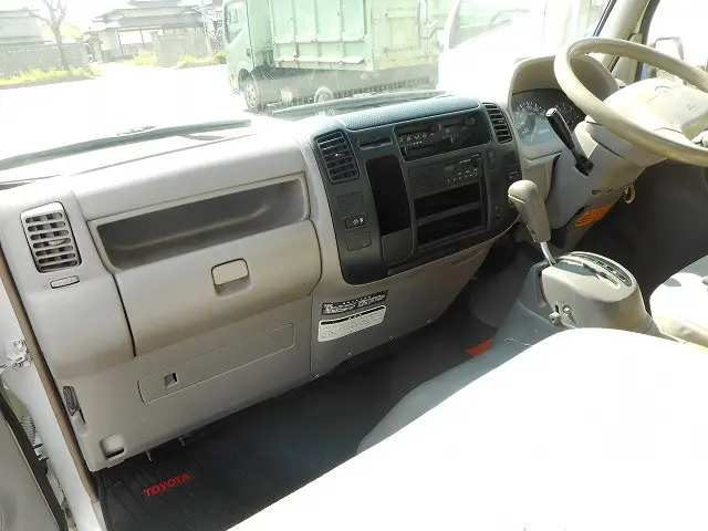 トヨタ ダイナ LDF-KDY281(4WD)の写真14