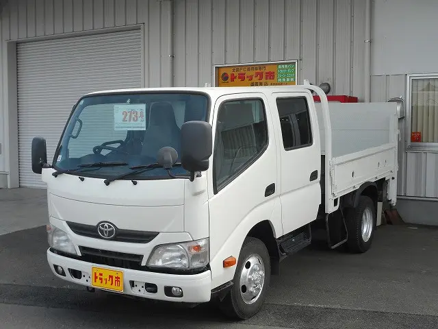 トヨタ ダイナ TKG-XZU685(4WD)の写真1