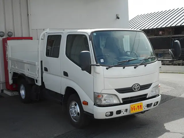 トヨタ ダイナ TKG-XZU685(4WD)の写真3