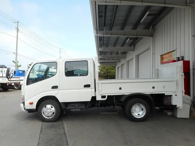 トヨタ ダイナ TKG-XZU685(4WD)の写真5
