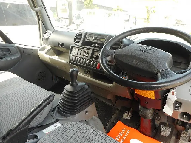 トヨタ ダイナ TKG-XZU685(4WD)の写真13