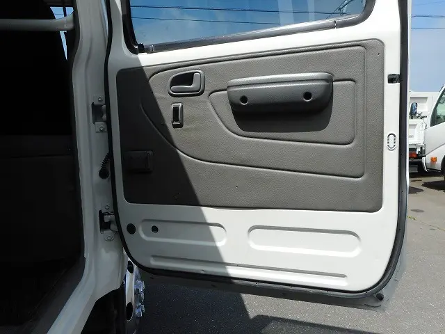 トヨタ ダイナ TKG-XZU685(4WD)の写真17
