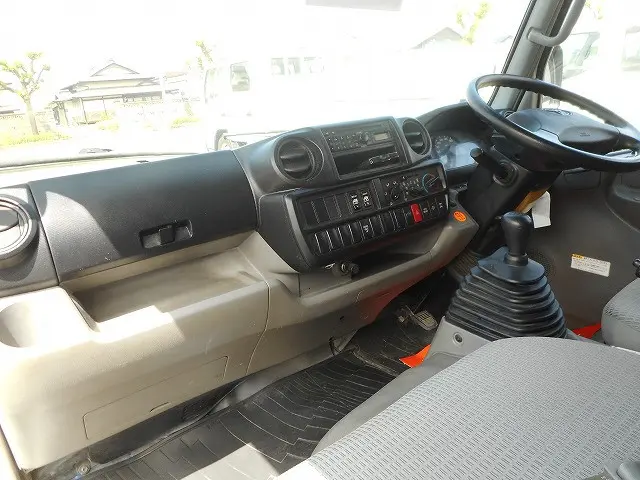 トヨタ ダイナ TKG-XZU685(4WD)の写真18