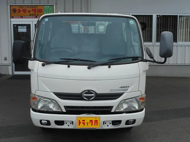 日野 デュトロ TKG-XZU685M(4WD)の写真2