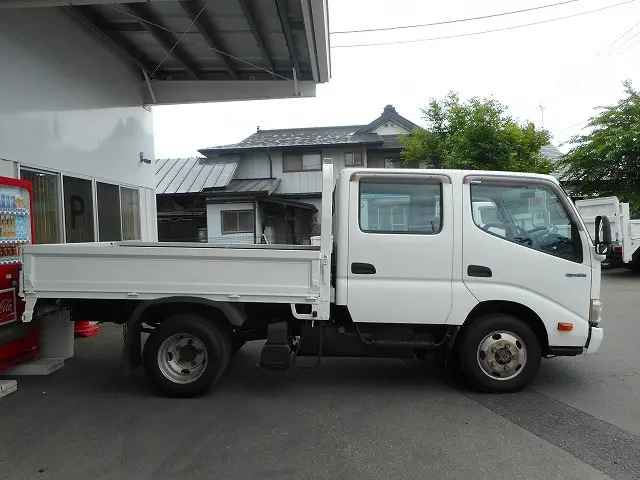 日野 デュトロ TKG-XZU685M(4WD)の写真4