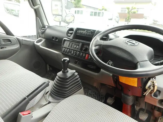 日野 デュトロ TKG-XZU685M(4WD)の写真12