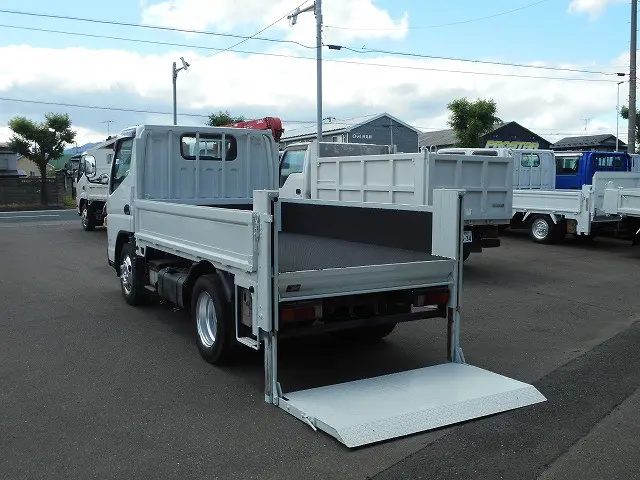 三菱 キャンター TPG-FDA50(4WD)の写真10