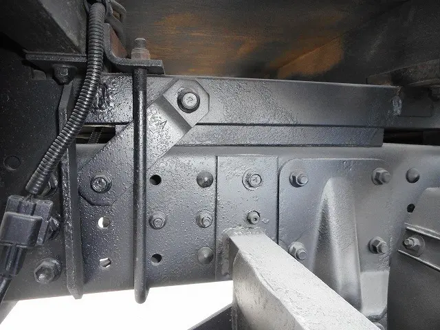 三菱 キャンター TPG-FDA50(4WD)の写真23