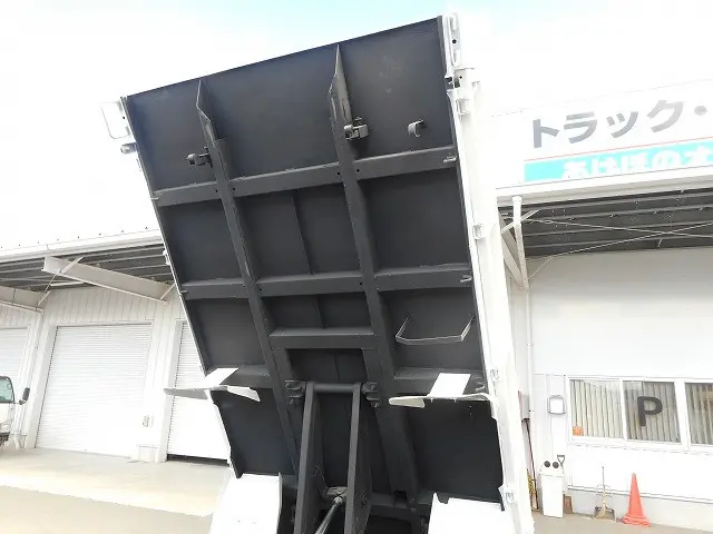 いすゞ エルフ TDG-NKS85AN(4WD)の写真12