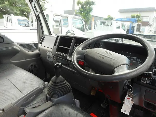 いすゞ エルフ TDG-NKS85AN(4WD)の写真16