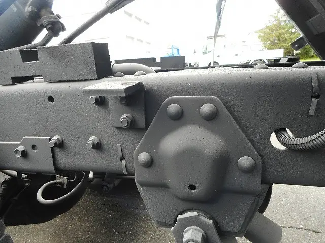 いすゞ エルフ TDG-NKS85AN(4WD)の写真32