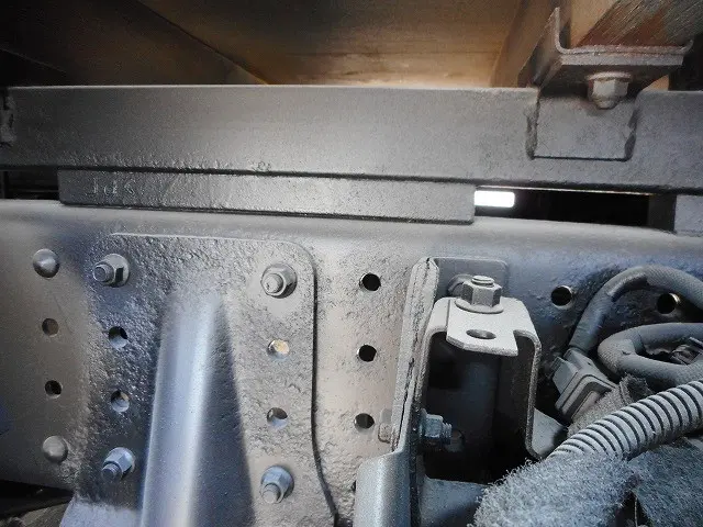 三菱 キャンター TPG-FDA50(4WD)の写真20
