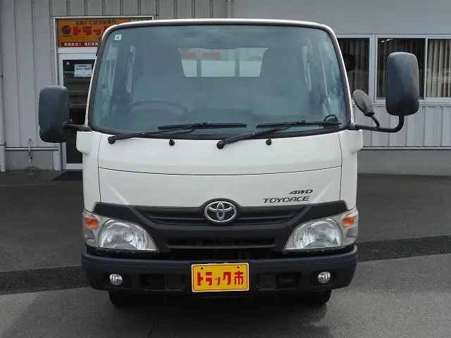 トヨタ ダイナ TKG-XZU695(4WD)の写真2
