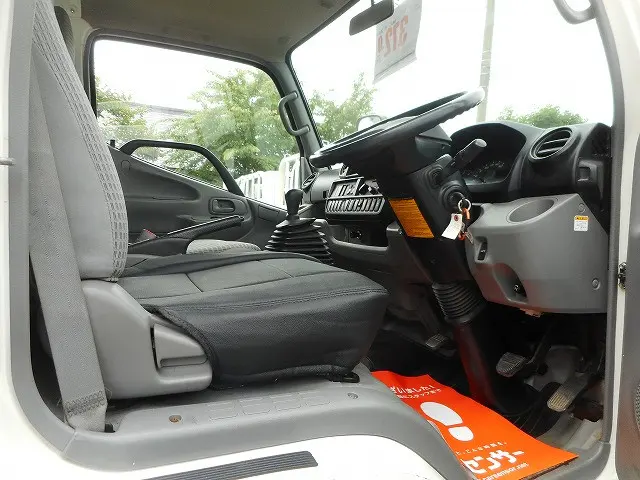 トヨタ ダイナ TKG-XZU695(4WD)の写真14
