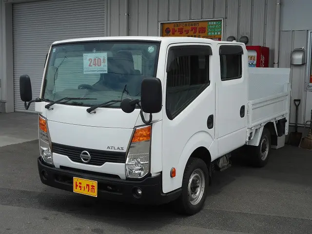 日産 アトラス SDG-SZ5F24(4WD)の写真1