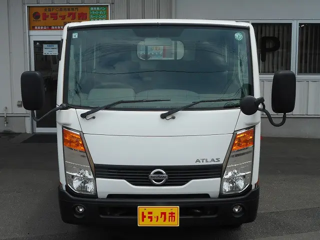 日産 アトラス SDG-SZ5F24(4WD)の写真2