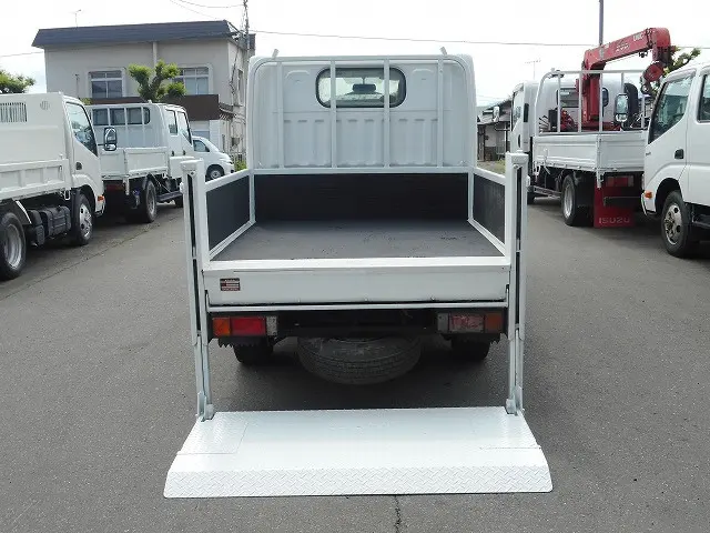 日産 アトラス SDG-SZ5F24(4WD)の写真9