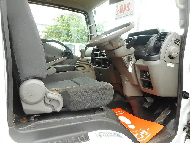 日産 アトラス SDG-SZ5F24(4WD)の写真14