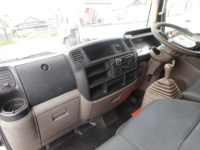 日産 アトラス SDG-SZ5F24(4WD)の写真18