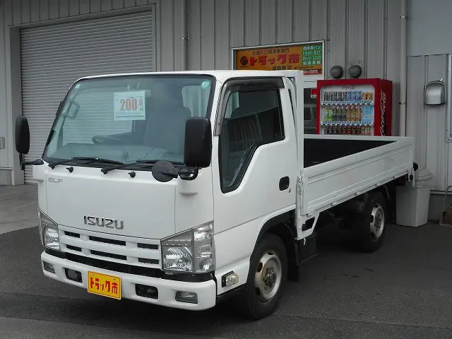 いすゞ エルフ SKG-NHS85A(4WD)の写真1