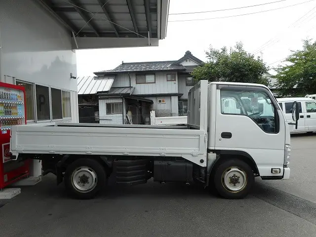 いすゞ エルフ SKG-NHS85A(4WD)の写真4