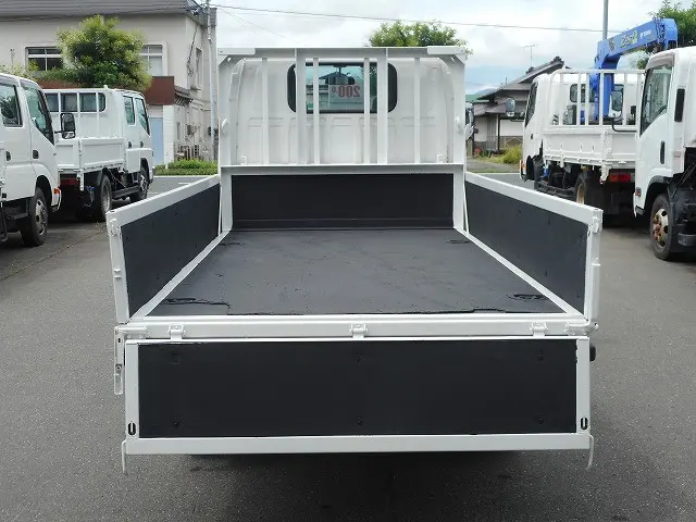 いすゞ エルフ SKG-NHS85A(4WD)の写真9