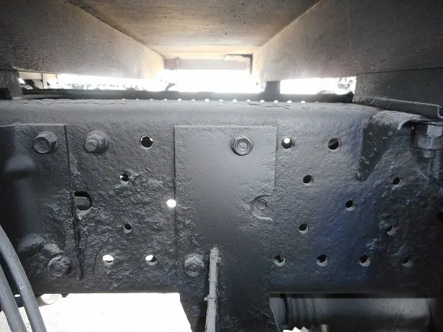 いすゞ エルフ SKG-NHS85A(4WD)の写真19