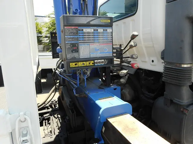 日野 デュトロ TKG-XZU775M(4WD)の写真17